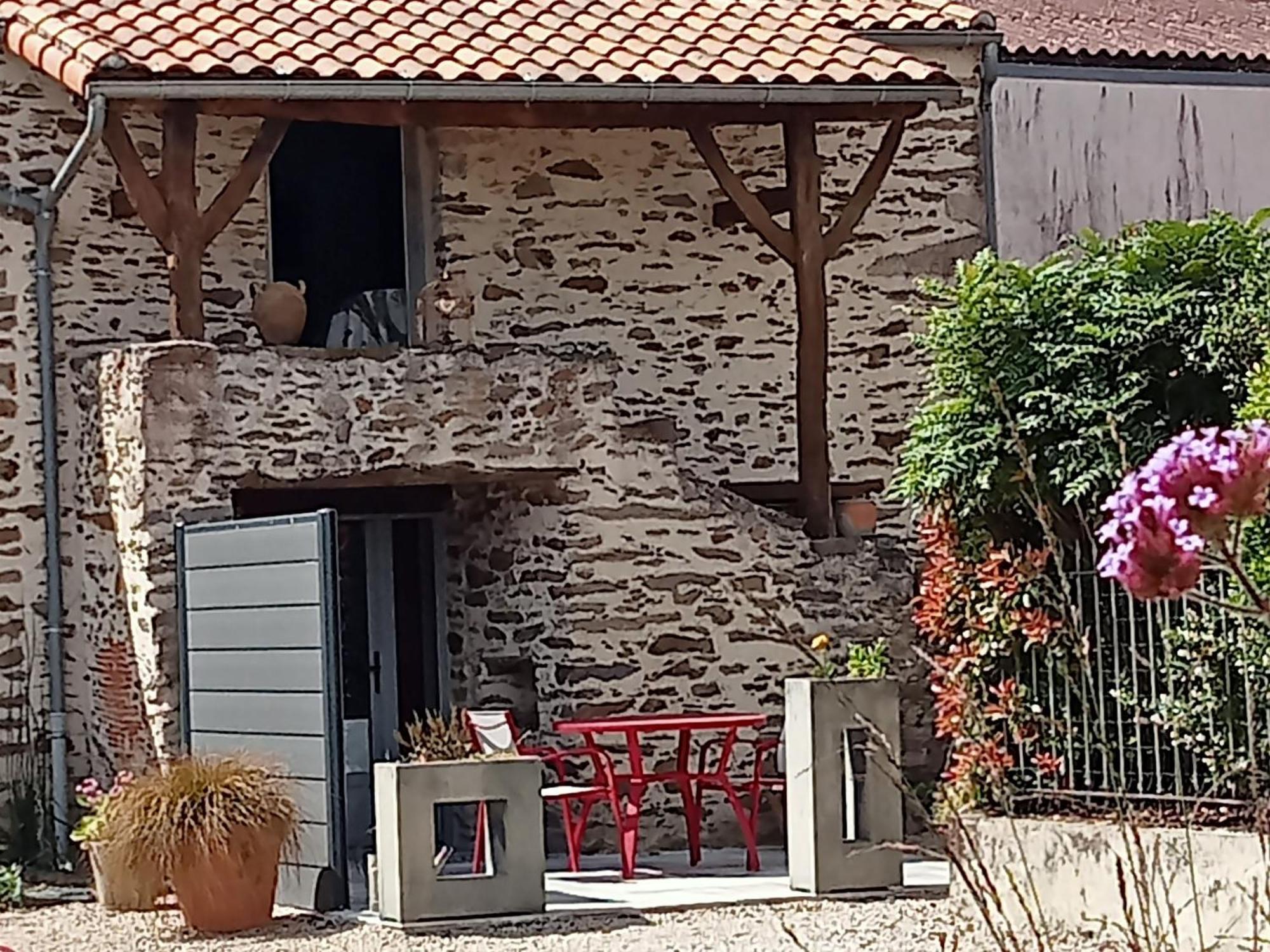 Gite De Charme Avec Velos Dans Un Village Viticole Proche Clisson Et Puy Du Fou - Fr-1-306-818 Monnieres  Buitenkant foto